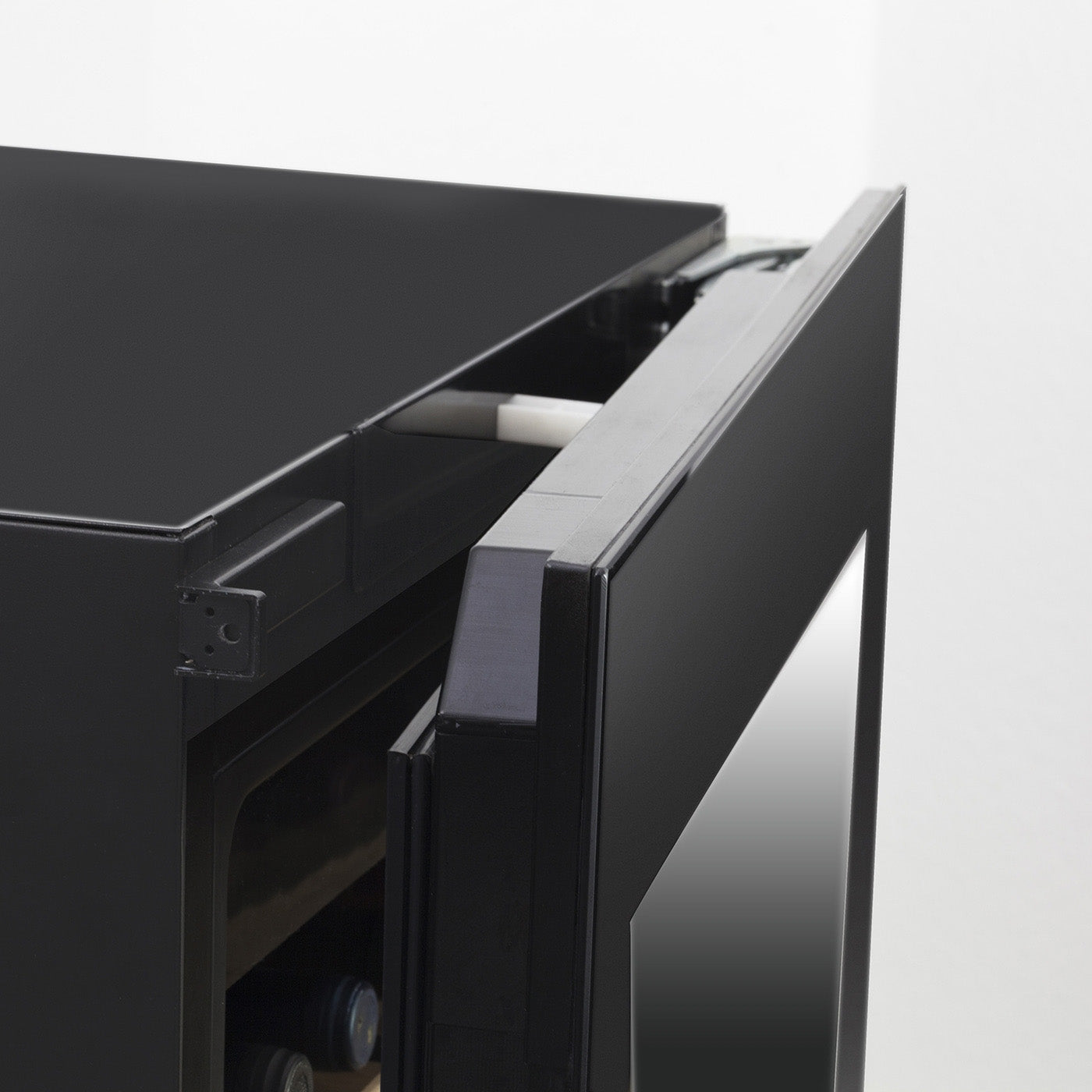 Weinkühlschrank WineDeluxe E18