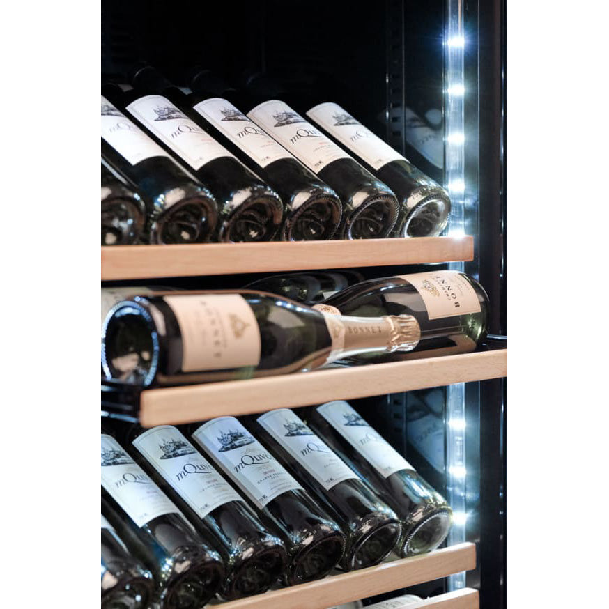 Wine climate cabinet 142 bottles mQuvée Velvet 100 Glass
