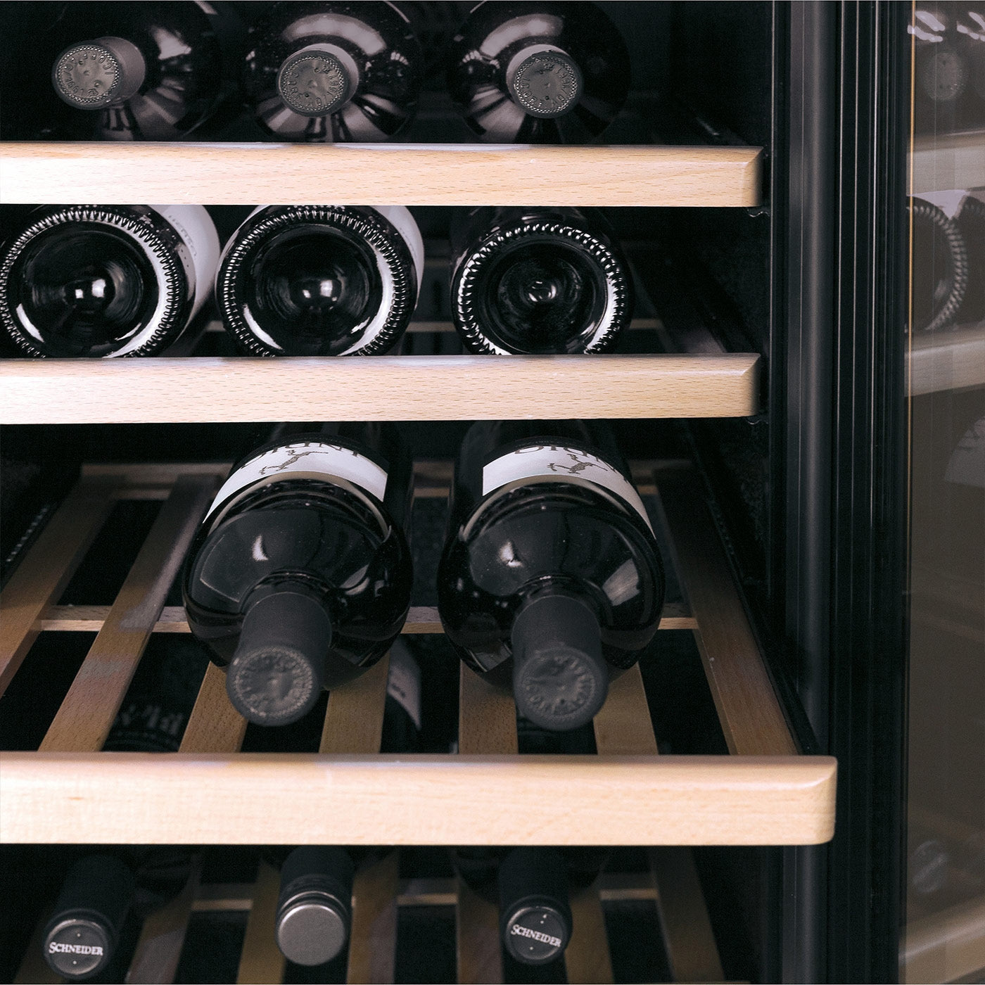 Weinkühlschrank 24 Flaschen Caso WineComfort 240 Smart