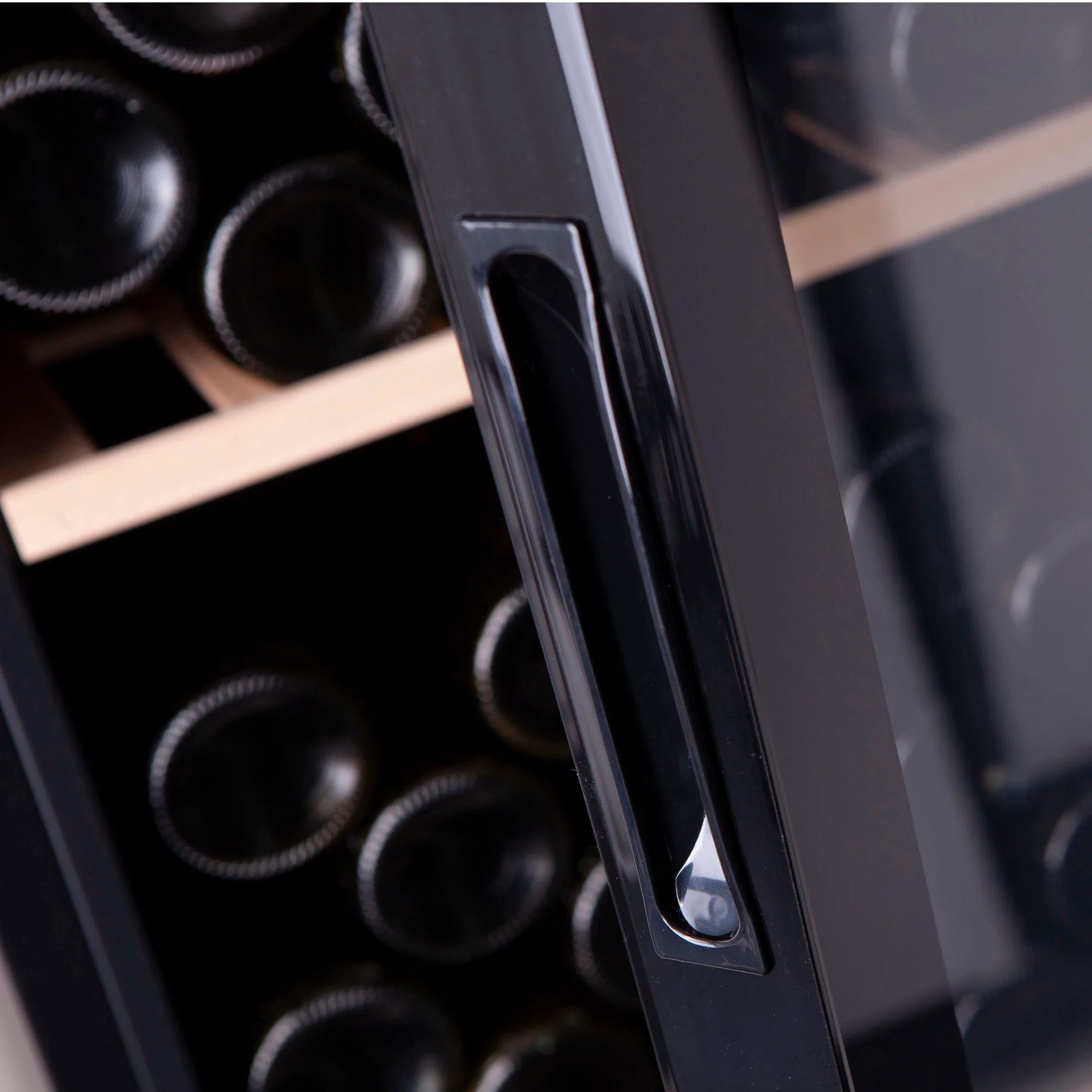 Wine Cooler 122 bottles Cavecool Chill Sapphire CC102SB-1