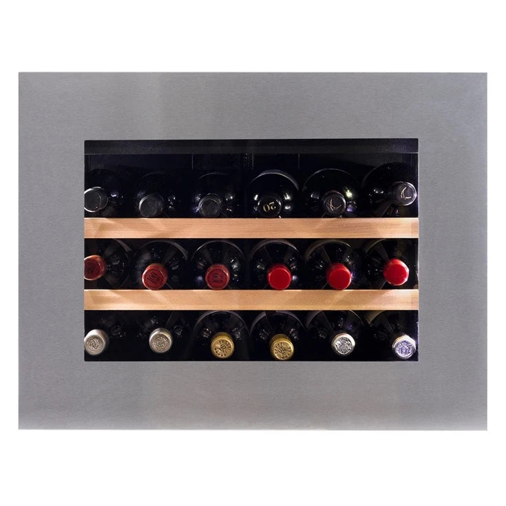 Dunavox Glance-18 Einbau-Weinkühlschrank Innenansicht mit drei Buchenholzregalen und 18 gelagerten Weinflaschen