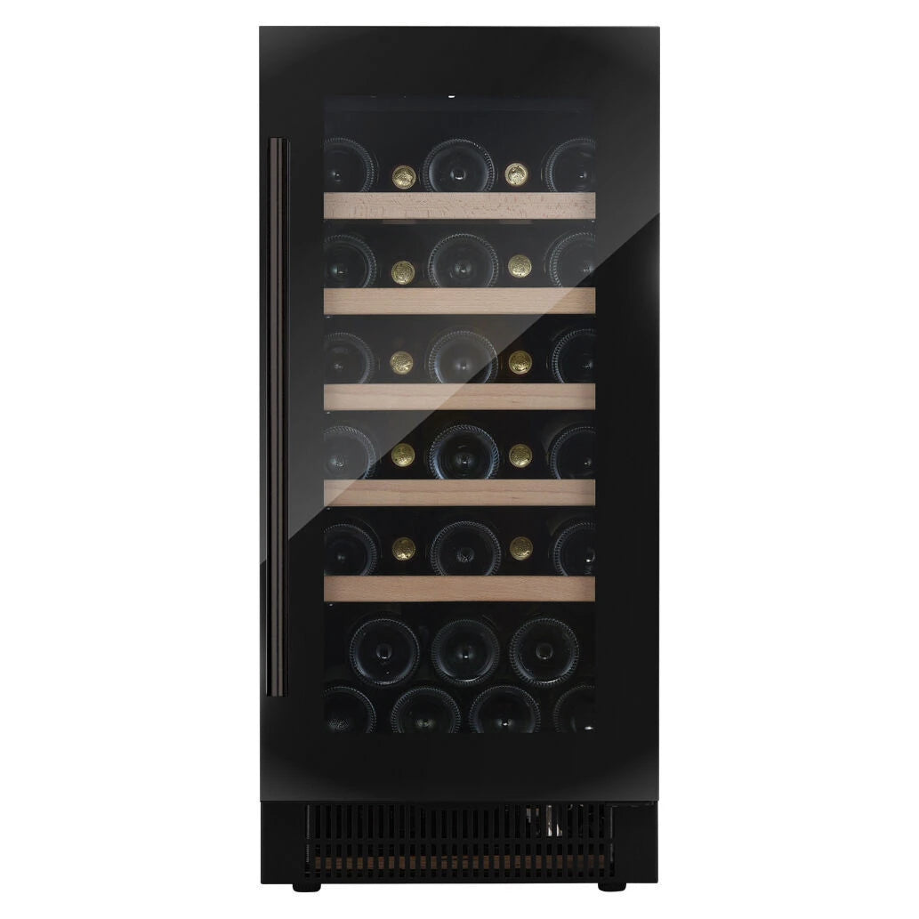 Dunavox Flow-32 Black Weinkühlschrank mit schwarzer Glastür, Holzregalen und mit Weinflaschen bestückt, freistehend