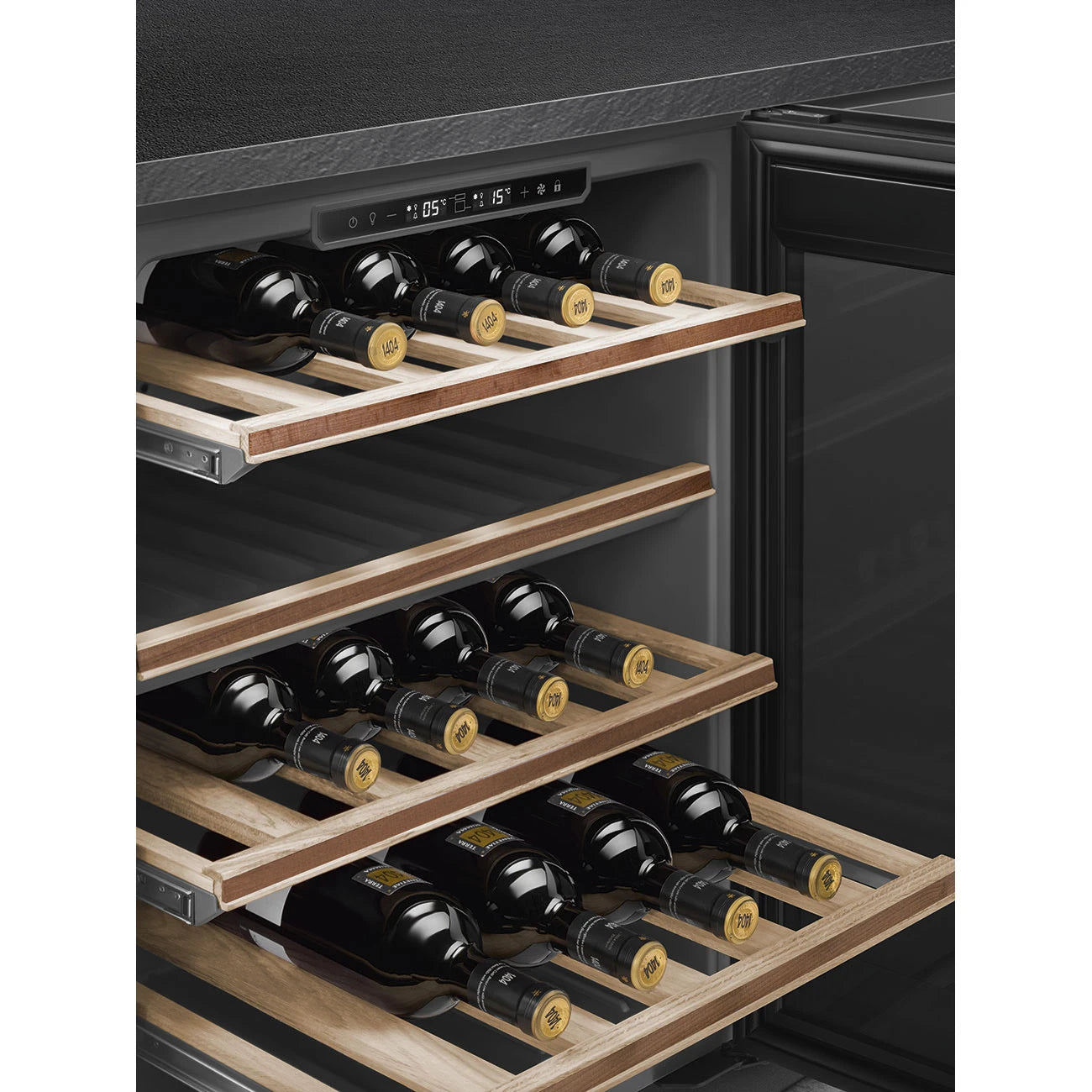 Wine refrigerator 38 bottles Smeg CVI638RN3
