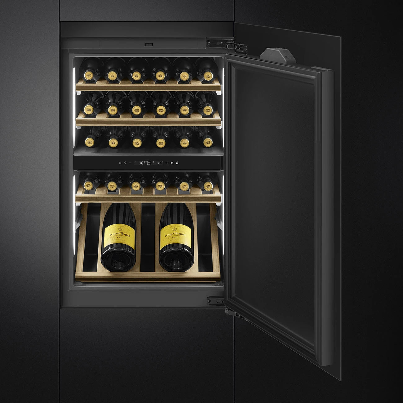 Wine refrigerator 40 bottles Smeg CVI040BE