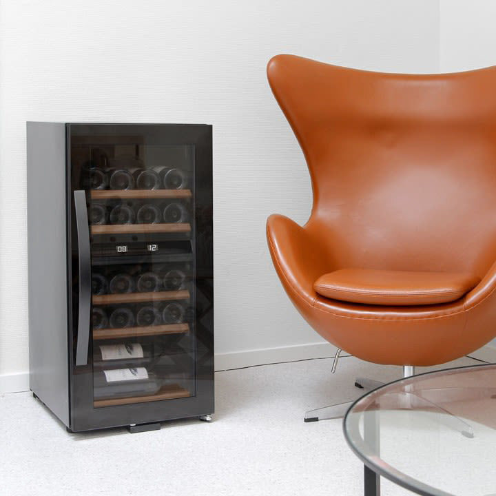 Wine refrigerator 24 bottles mQuvée WineExpert 24 Fullglass Black