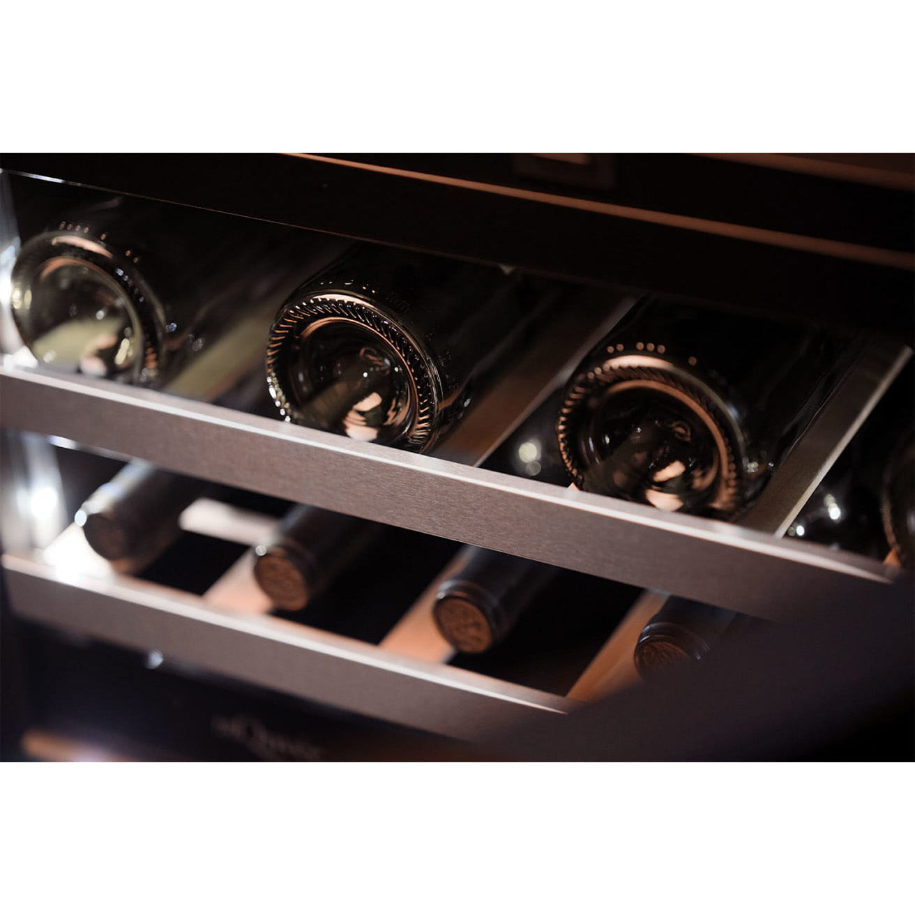 Weinkühlschrank 31 Flaschen mQuvée WineCave Exclusive 700 60D Push/Pull