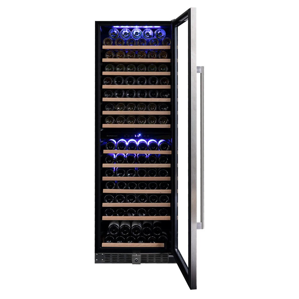 Dunavox Grande-166 Edelstahl-Weinkühlschrank mit offener Tür, Holzregale vollbestückt, blaue Zweizonen-LED-Beleuchtung