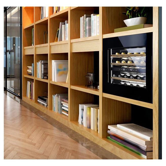 Einbau-Weinkühlschrank CASO Design WineDeluxe WD 24 in ein Regal eingebaut